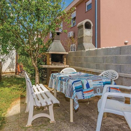 Lovely Apartment In Vir With Kitchen Εξωτερικό φωτογραφία