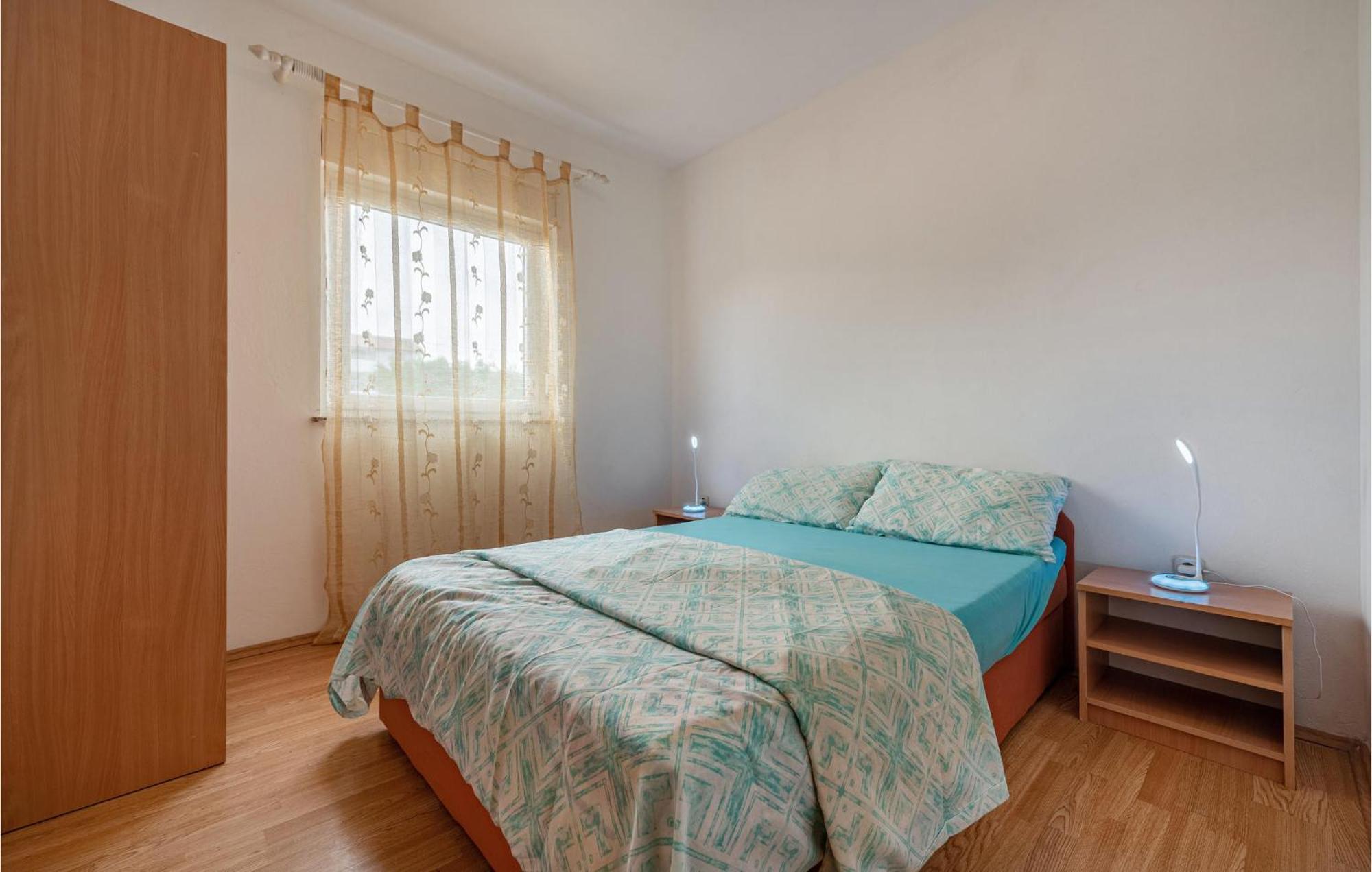 Lovely Apartment In Vir With Kitchen Εξωτερικό φωτογραφία