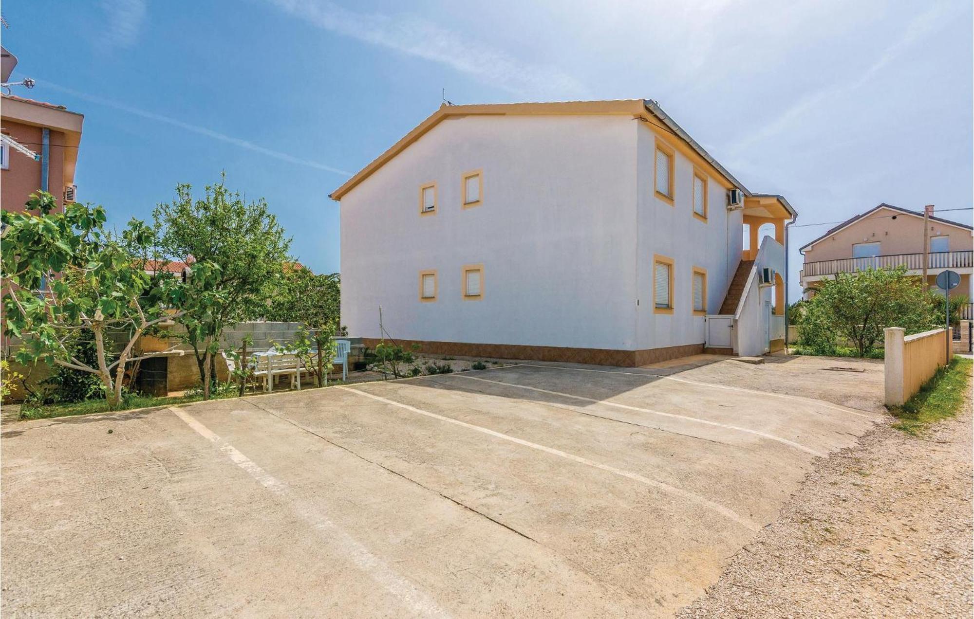 Lovely Apartment In Vir With Kitchen Εξωτερικό φωτογραφία